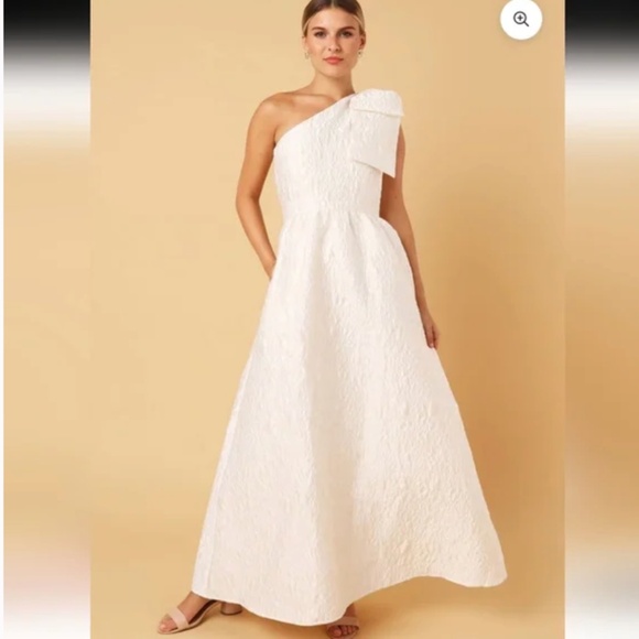 Abbey Glass Dresses & Skirts - Abbey Glass  Medium M   Caroline gown white bubble jacquard bow